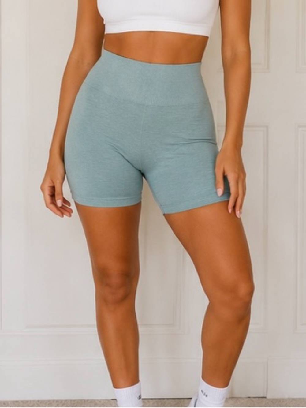 High-Waist Seamless Women's Shorts - Sage Green